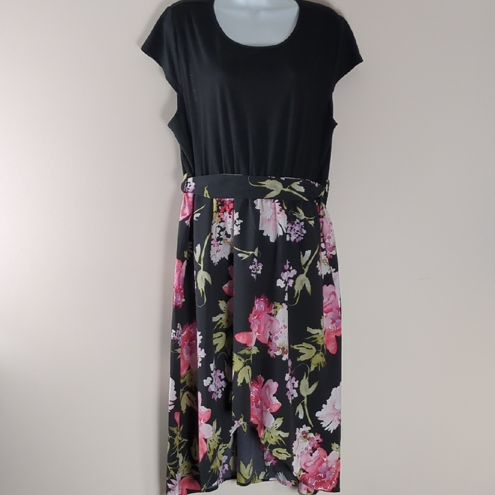 BloomChic Women Black and Pink Flutter Sleeve Midi Dress 14-16 US